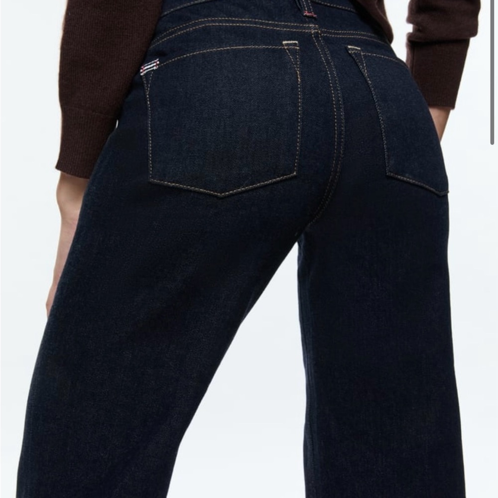 Alice + Olivia Bodie Dark Rinse Jeans, low rise, full length, perfect bootcut. - Picture 3 of 10